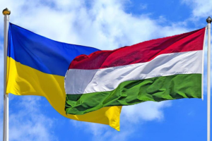 В Угорщині обіцяють блокувати вступ України до НАТО