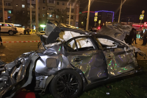 Груды металлолома 1 человек погиб, 3 - в реанимации: В Харькове 16-летний мажор устроил смертельное ДТП