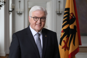 Президент Німеччини Штайнмаєр прилетів до Києва