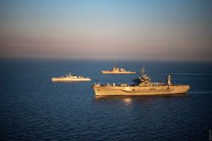 В Черном море корабли ВМС США провели учения с союзниками