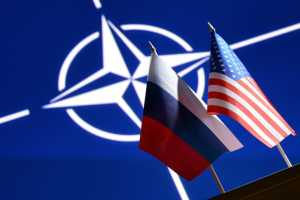 Россия даст военный ответ, если НАТО продолжит "давить": заявление