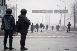 Токаєв наказав військовим без попередження відкривати вогонь на ураження по терористах