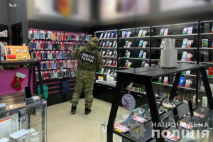 На Луганщині підняли по тривозі співробітників спецслужб та силовиків: є інформація про мінування ТЦ