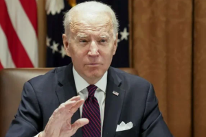 Байден призвал граждан США немедленно покинуть Украину