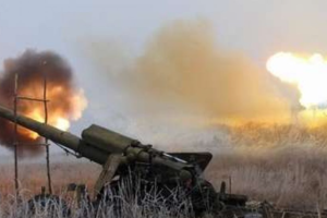 Загострення на Донбасі: окупанти за добу 60 разів порушили "тишу", гатять  із артилерії та танків