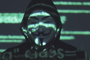Anonymous слили в сеть 28 Гб данных Центробанка рф и записали новое обращение к путину