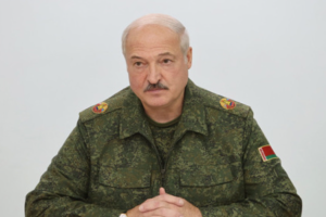 "Це був би подарунок для Заходу": Лукашенко заявив, що Білорусь не втручатиметься у війну РФ проти України
