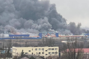 Окупанти продовжують обстріли та підірвали залізничні шляхи, щоб завадити евакуації мирних жителів з Маріуполя та Ірпеня