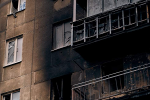 "Выходить на улицу – сейчас риск": На Луганщине оккупанты продолжают массированные хаотичные обстрелы городов