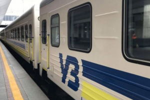 Внаслідок обстрілів пошкоджено залізницю у Краматорську: евакуаційні потяги курсують із запізненням