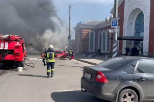 В Краматорске по ж/д вокзалу нанесены ракетные удары: погибли люди, ожидавшие эвакуации