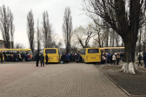 Евакуація під гуркіт ворожих гармат: Жителів Луганщини просять виїхати до настання російських окупантів