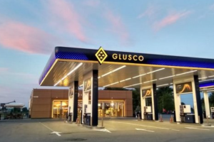 Правительство передало в управление "Нафтогаза" сеть АЗС Glusco, которую связывали с Медведчуком