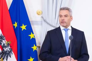 Канцлер Австрии предлагает "промежуточный формат" вступления Украины в ЕС