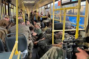 "Знаем, что они живы": Ермак о процессе по освобождению пленных защитников Мариуполя