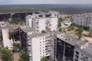 Обгоревшие дома и горящие леса: непокоренный Северодонецк с высоты птичьего полета