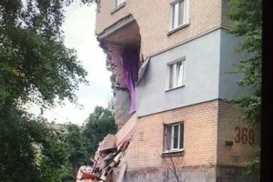 Зияющие раны в домах и сердцах: свежие кадры из Лисичанска