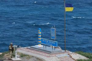 На Зміїному встановили прапор України: операцію зі звільнення острова завершено