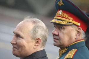 Шойгу доложил Путину о полном "освобождении" Луганской области