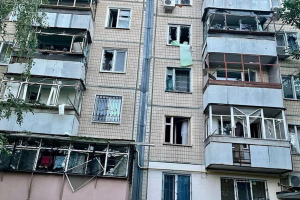 Российские оккупанты ударили по Днепропетровщине: 3 человека ранены, есть разрушения