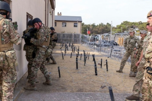 Великобритания расширяет программу обучения украинских военных