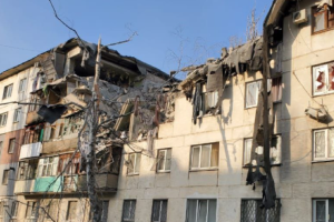"Це називається війна":  У мережу потрапили нові фото з окупованого Лисичанська