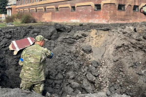 Ракетний удар по Краматорську: є руйнування, 11 людей поранено