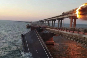"Крым, мост, начало": В ОП отреагировали на взрыв на Крымском мосту