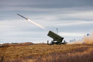 Великобритания предоставит Украине гаубицы и ракеты для систем ПВО NASAMS