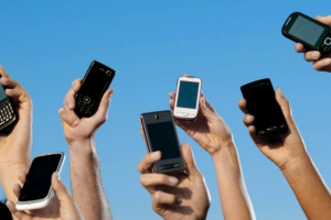 "Додзвонитися неможливо": На окупованій Луганщині серйозні перебої зі зв'язком