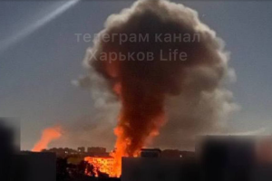Ракетный удар по Харькову: после "прилетов" в городе начались пожары, есть пострадавшие