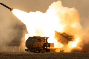 В Украину прибыла очередная партия РСЗО HIMARS – Резников