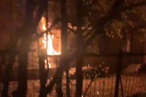 На Луганщине партизаны подожгли штаб мобилизованных россиян у города Счастье