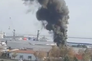 В турецком порту "Самсун" прогремел взрыв: вспыхнул пожар