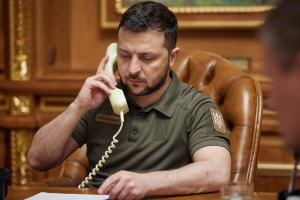 Зеленський провів телефонну розмову з Байденом