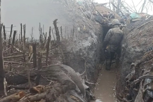 Бої за Бахмут: ексклюзивні кадри журналістів CNN із найгарячої точки на Донбасі