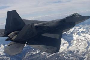 США збили над Аляскою неопізнаний літальний об'єкт