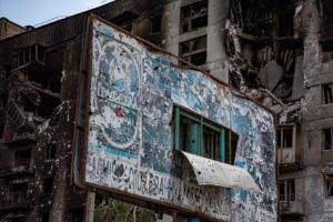 "Дуже важко жити. Люди ледве витягують. Багато хто збирається їхати": про життя в окупованому Сєвєродонецьку