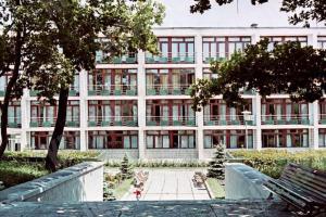 "HIMARS-шоу" у Красному Лучі: у мережі показали наслідки удару по базі "росгвардійців"