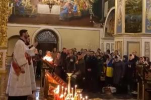 У Києво-Печерській лаврі великодню службу вперше за 300 років провели українською мовою