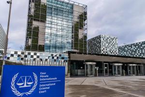 Суд в Гааге обязал РФ заплатить 5 млрд долларов компенсации за убытки "Нафтогаза" в Крыму: реакция Кремля
