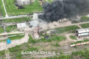 Українські воїни показали, як знищили ворожі міномети на території Лисичанського НПЗ