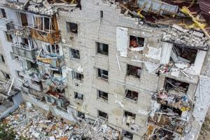 ​​​​​​​"Никому нет дела до нас": Жители Северодонецка жалуются на отсутствие ремонтов и качество уже выполненных работ