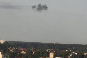Утро для жителей Подмосковья началось со взрывов: в сети сообщают о работе ПВО и сбитых дронах