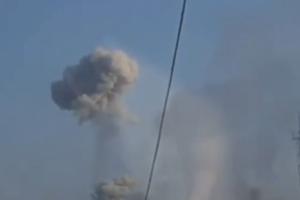 У Криму під Джанкоєм "прильот" у склад з боєприпасами: перекрито рух для авто та поїздів, оголошено евакуацію