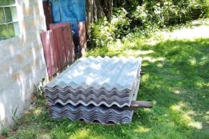 "Шифер за сина": У мережі показали, як окупанти "віддячили" родині за загиблого "мобіка"