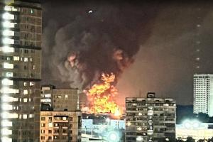 В подмосковном Одинцово масштабный пожар: "неожиданно" загорелись склады