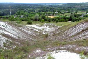 "Там немає абсолютно нічого ще з початку окупації": про ситуацію в одному з сіл Сєвєродонецького району