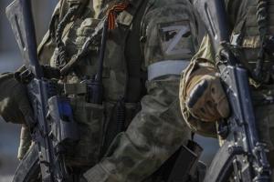 В Луганской и Донецкой областях оккупанты начали "отжимать" автомобильную технику в пользу армии РФ