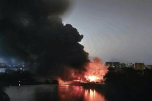 В Москве произошел масштабный пожар у здания Федеральной таможенной службы